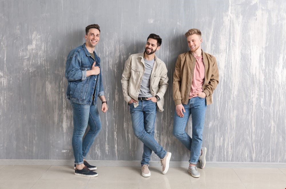 Van trouwpak tot T-shirt: stijlgids voor de moderne man Van trouwpak tot T-shirt: stijlgids voor de moderne man